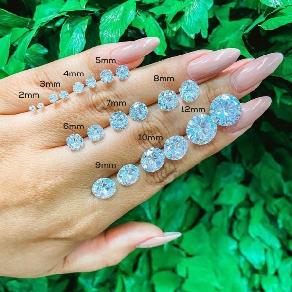 Brinco de Zirconia Redonda Cristal - Escolha o Tamanho