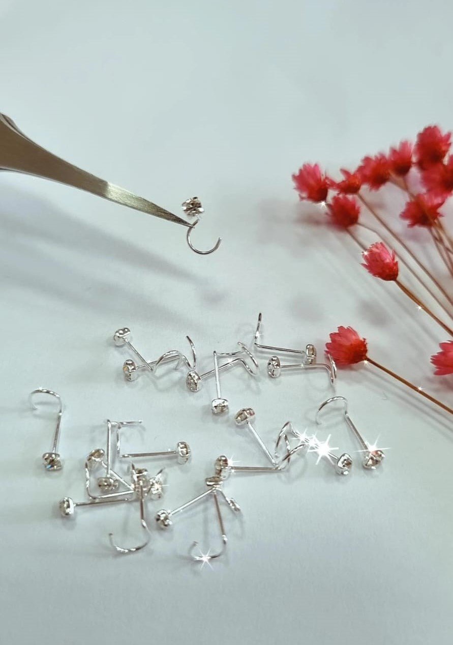 Piercing Nariz Zircônia 2mm Prata 925 | Essencial para Revenda