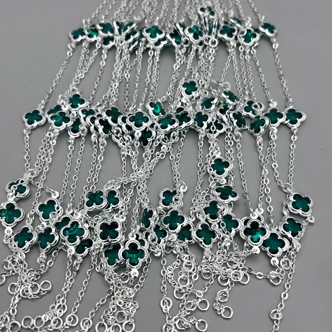 Pulseira 3 Trevos Verde Vidro Sintético 9.5mm 19cm Prata no Atacado