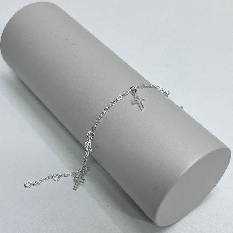 Pulseira com 5 Pingente Cruz Vazado 12mm